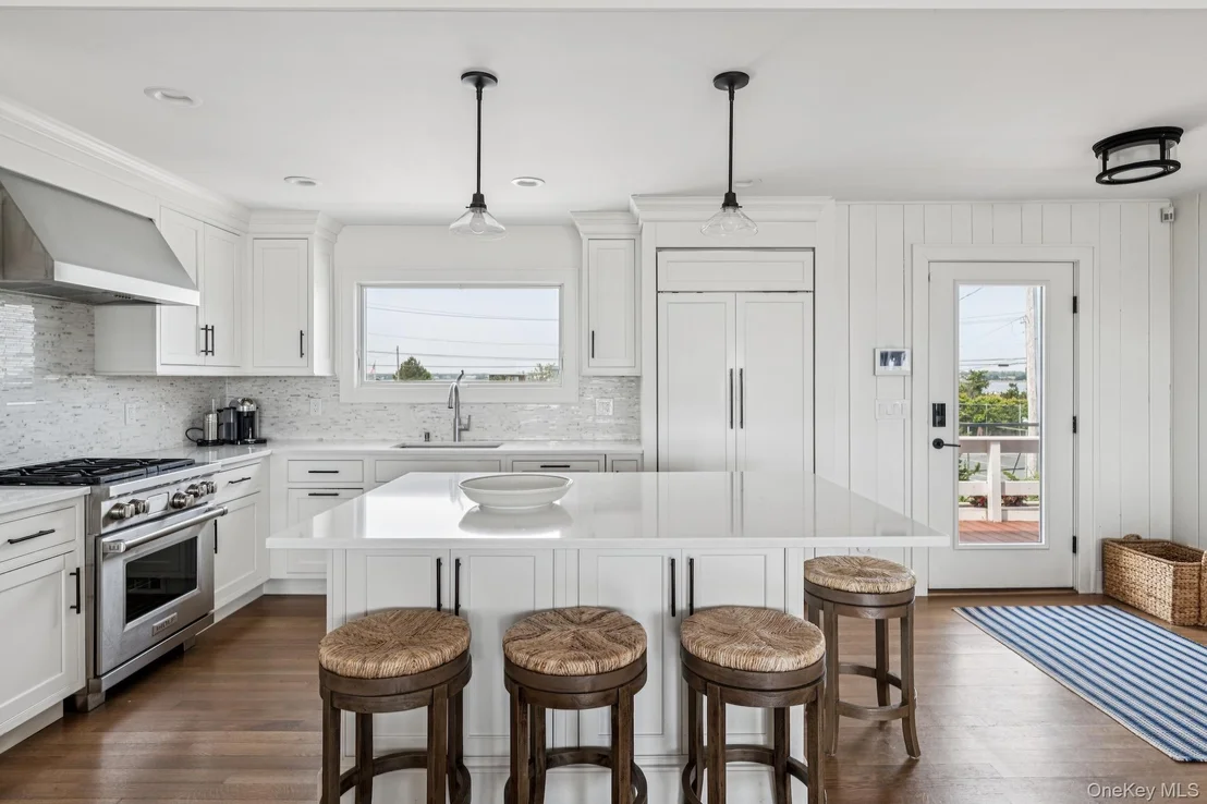 Photo of 355 Dune Rd