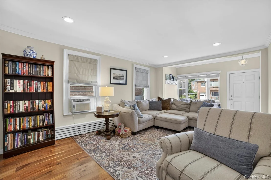 Photo of 4218 Herkimer Place