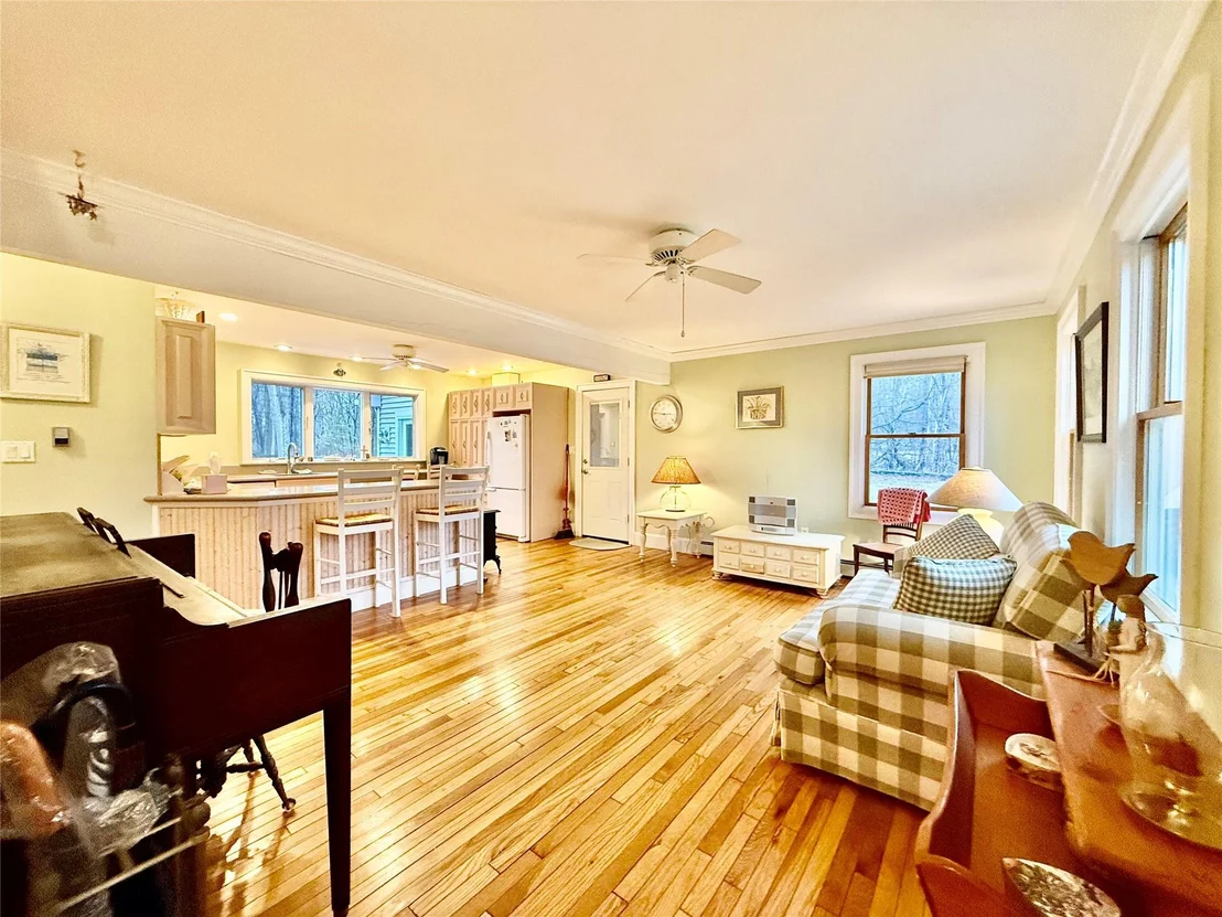 Photo of 7 Willowbrook Lane