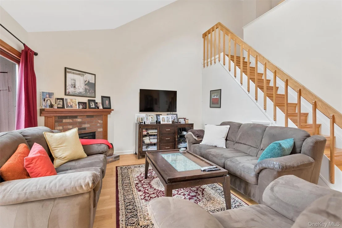 Photo of 806 Eagle Bay Drive