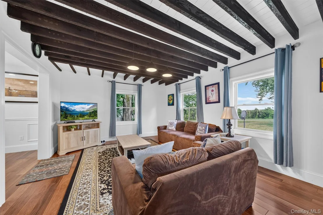 Photo of 155 Arcadia Road
