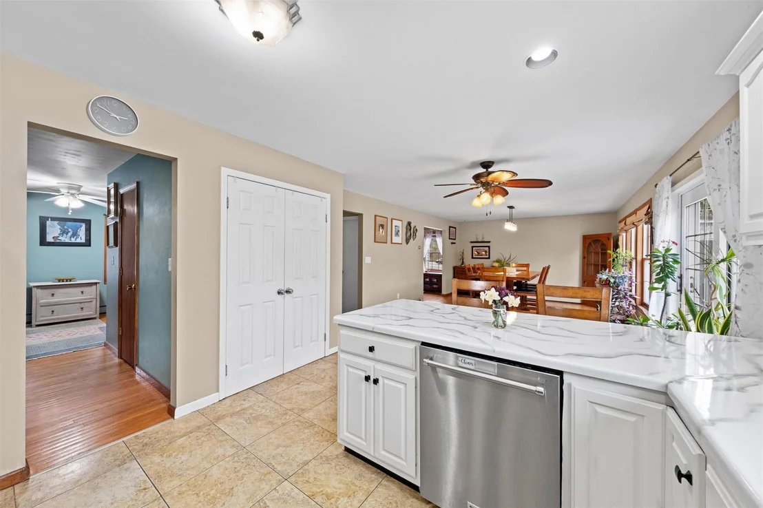 Photo of 69 Mallory Lane