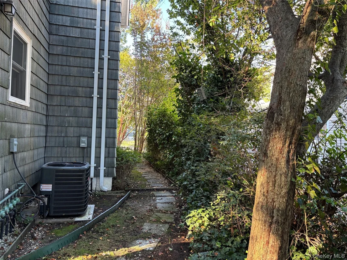 Photo of 92 Walnut Street