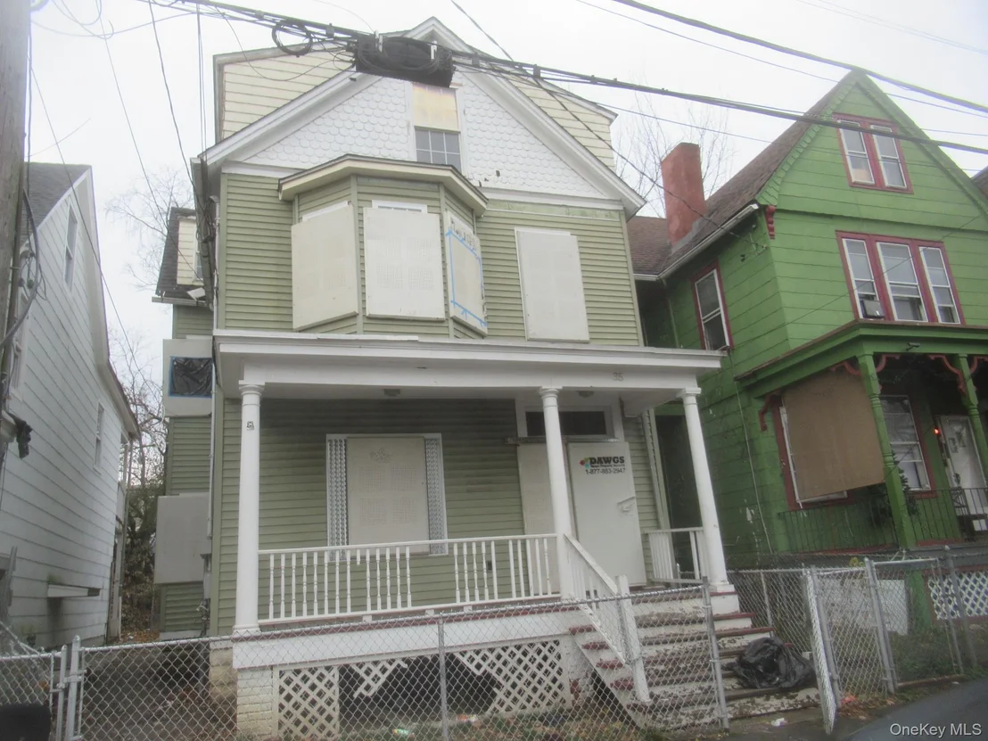 Photo of 35 Carpenter Avenue