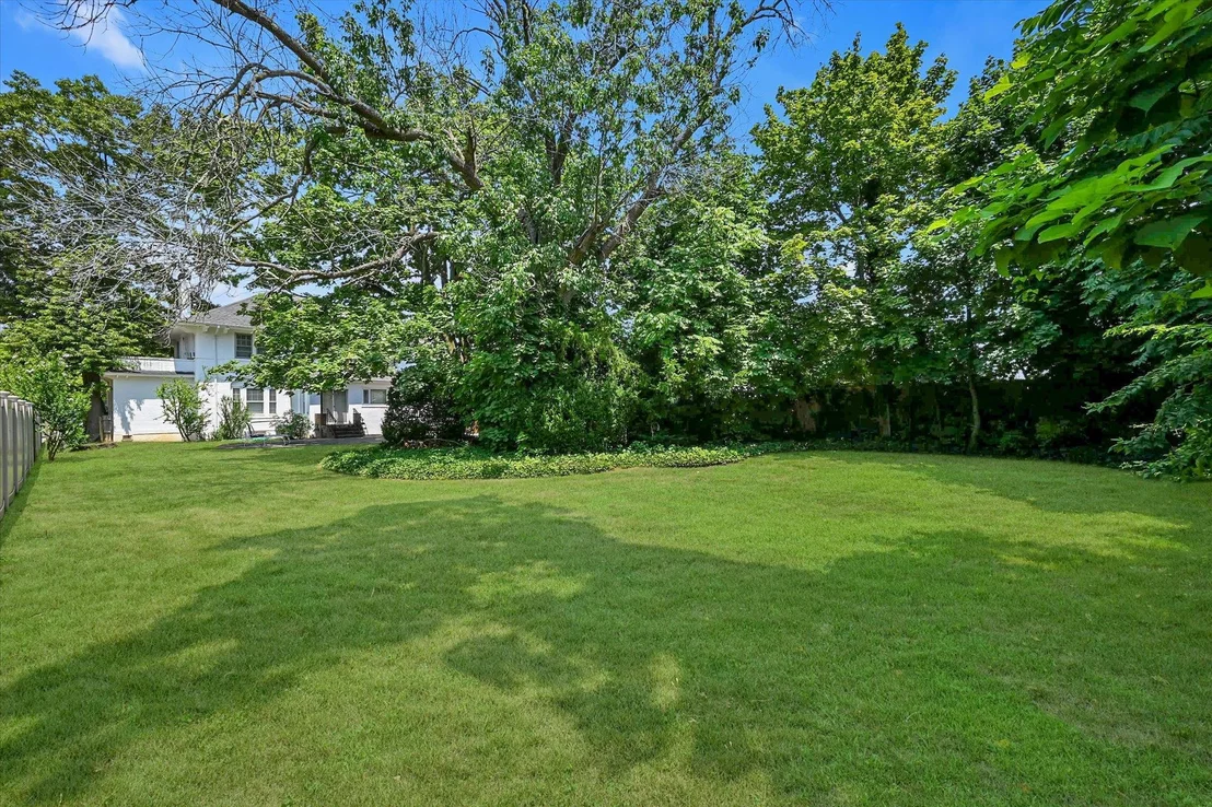 Photo of 115 Central Avenue