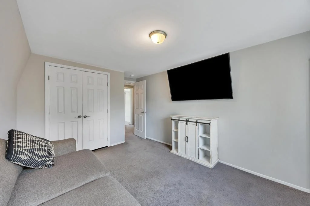 Photo of 52 Thorburn Avenue