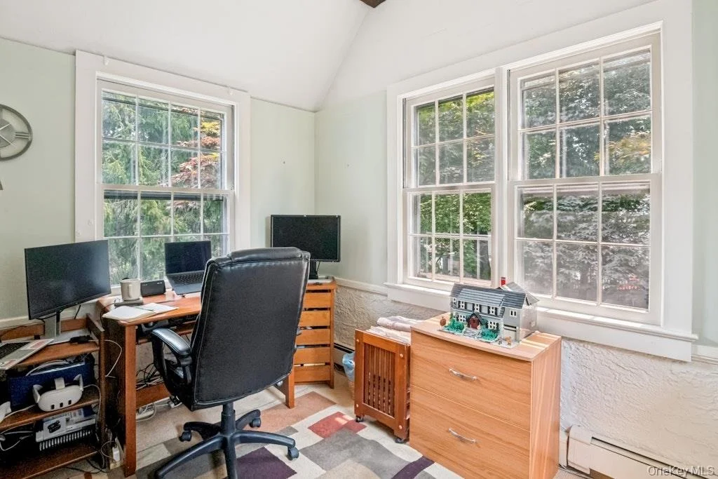 Photo of 312 Quaker Road