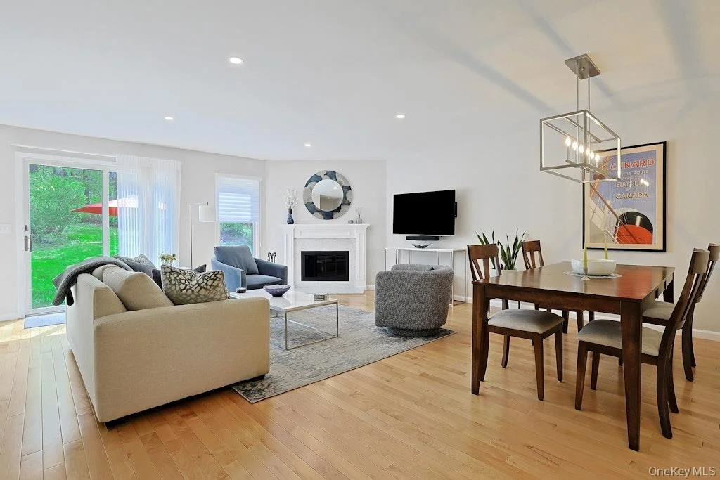 Photo of 1502 Regent Drive