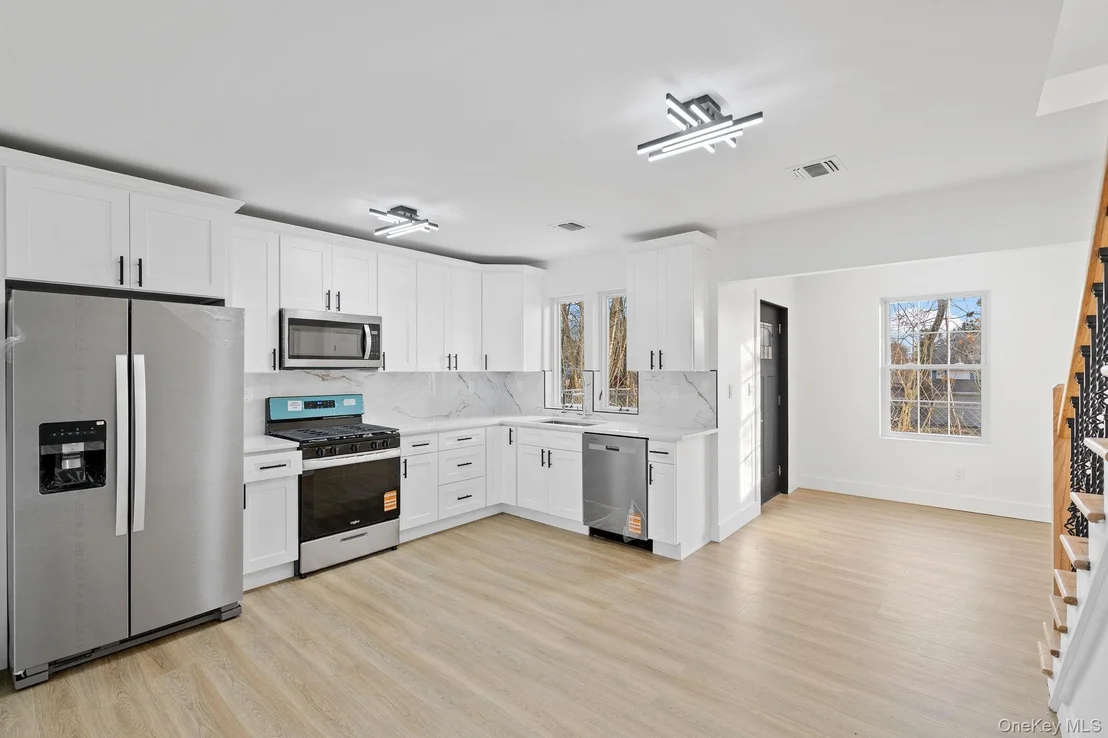 Photo of 39 Overland Drive