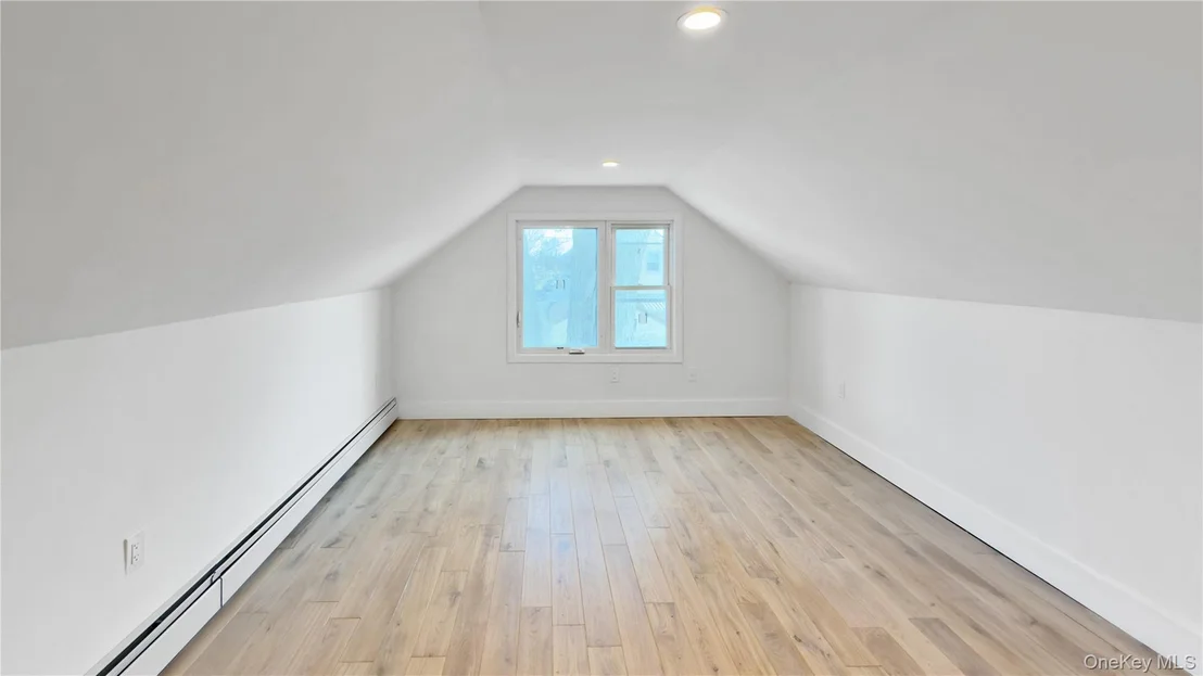 Photo of 224 Windsor Parkway