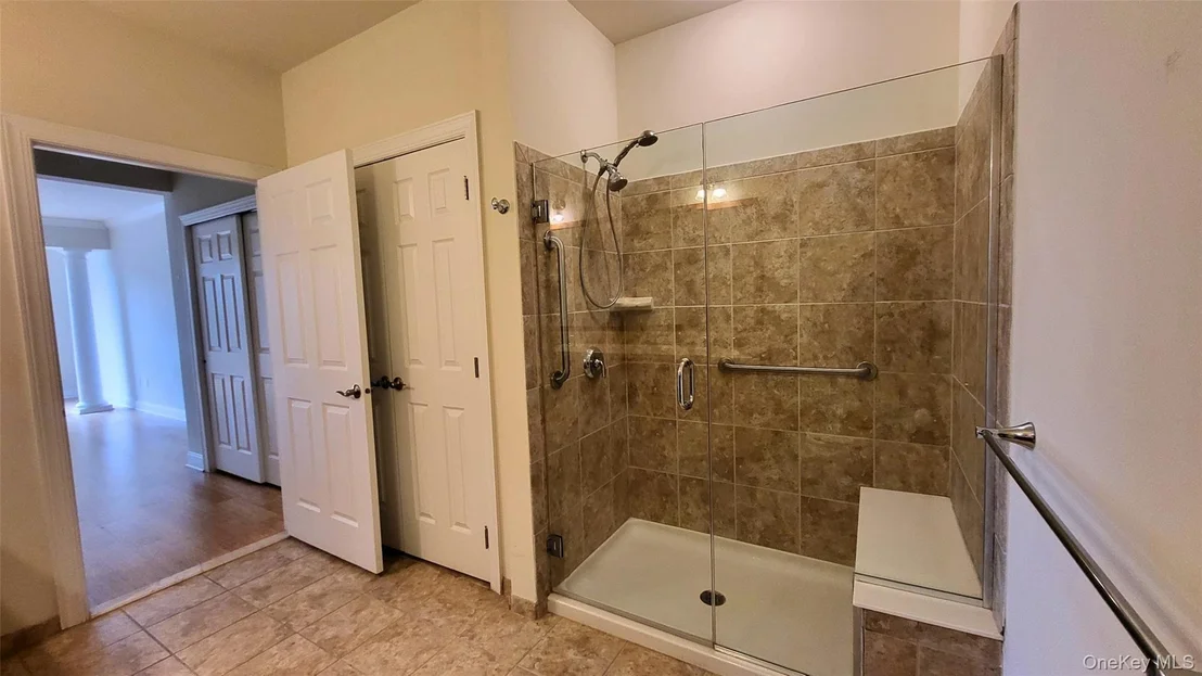 Photo of 621 Regency Drive
