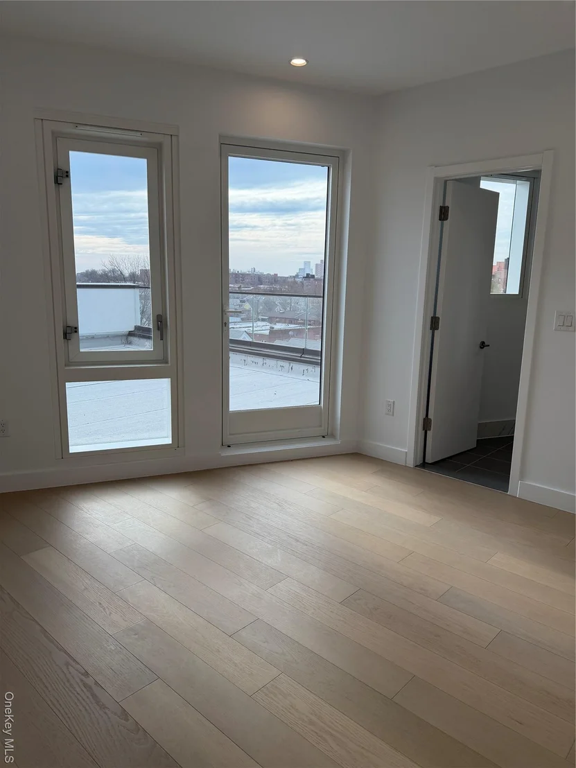 Photo of Unit 4A at 150-02 Northern Boulevard