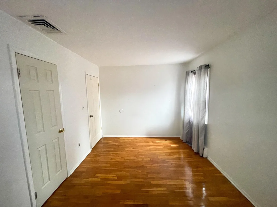 Photo of 87 Vails Gate Heights Drive