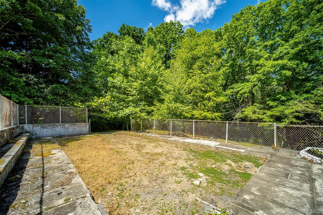 Photo of 219 Benedict Road