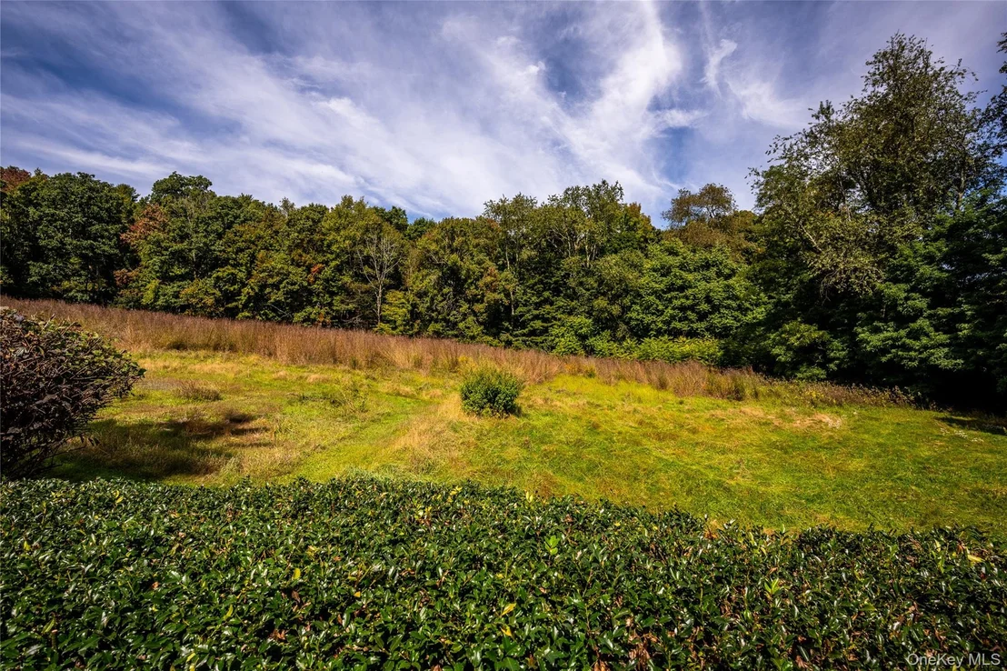 Photo of 672 Tower Hill Road
