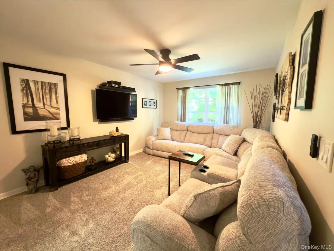 Photo of 140 Pinebrook Drive