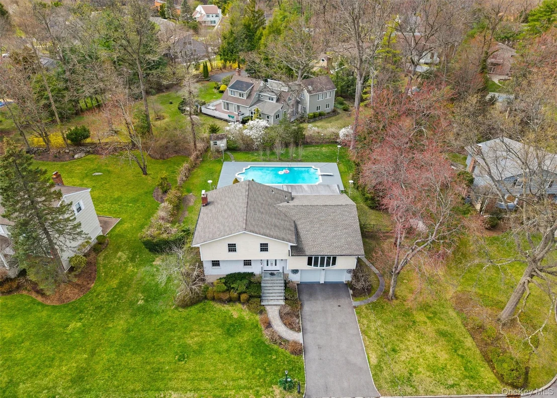 Photo of 10 Cherry Lane