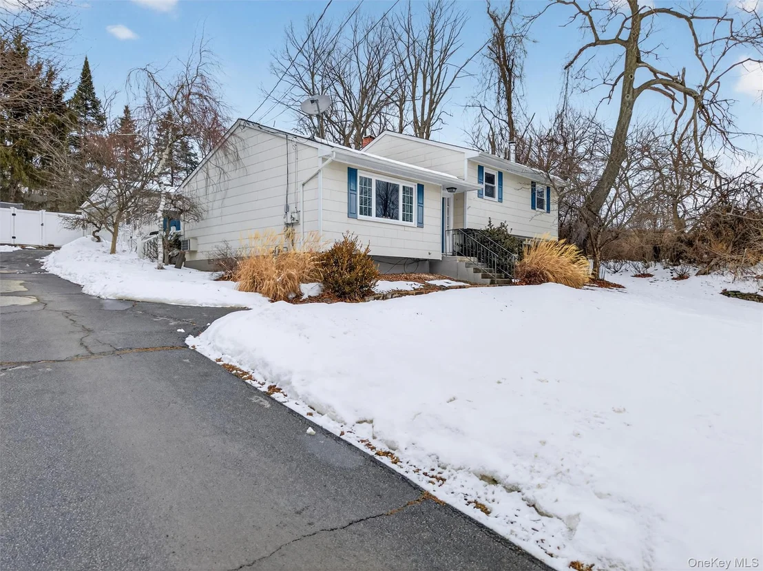 Photo of 85 Farries Avenue