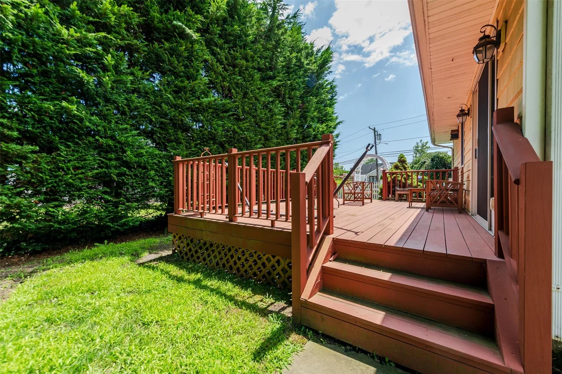 Photo of 3275 Bay Front Drive