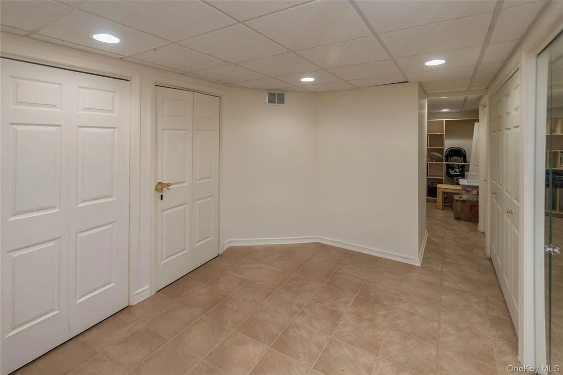 Photo of 1 Far Horizons Drive