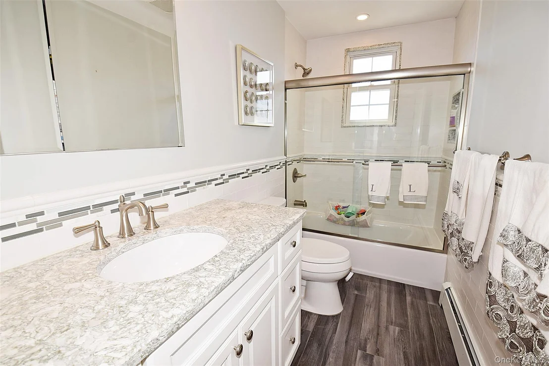 Photo of 32 Lagoon Place