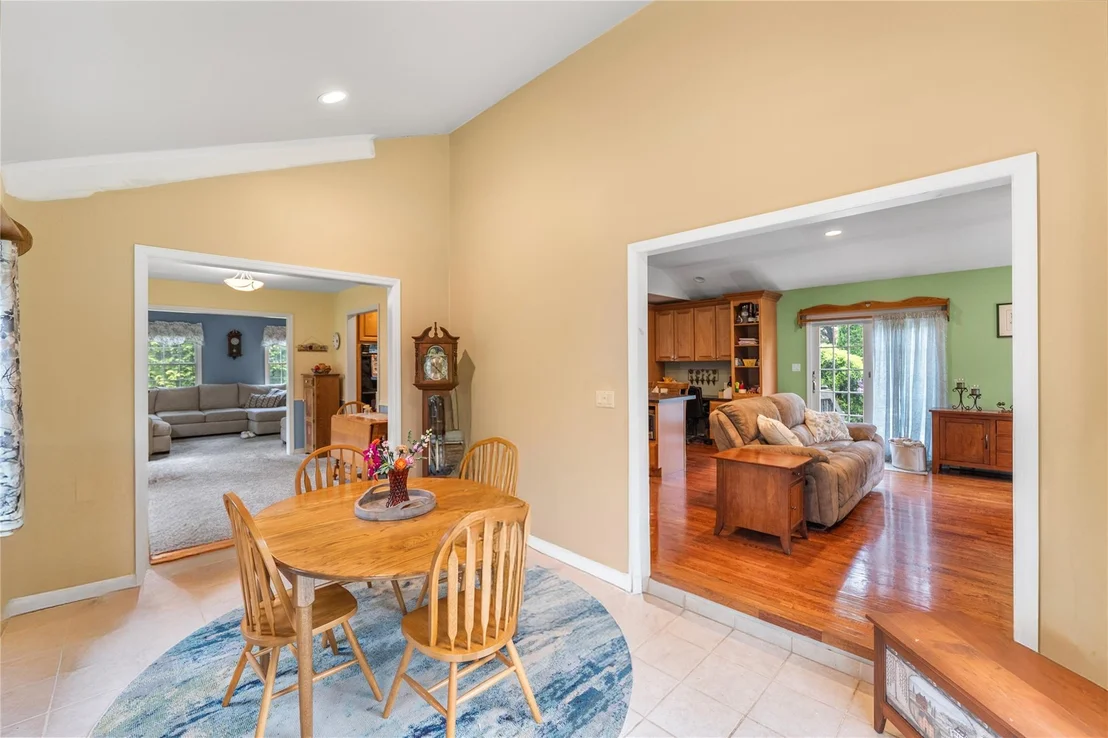 Photo of 5 Cedar Heights Drive