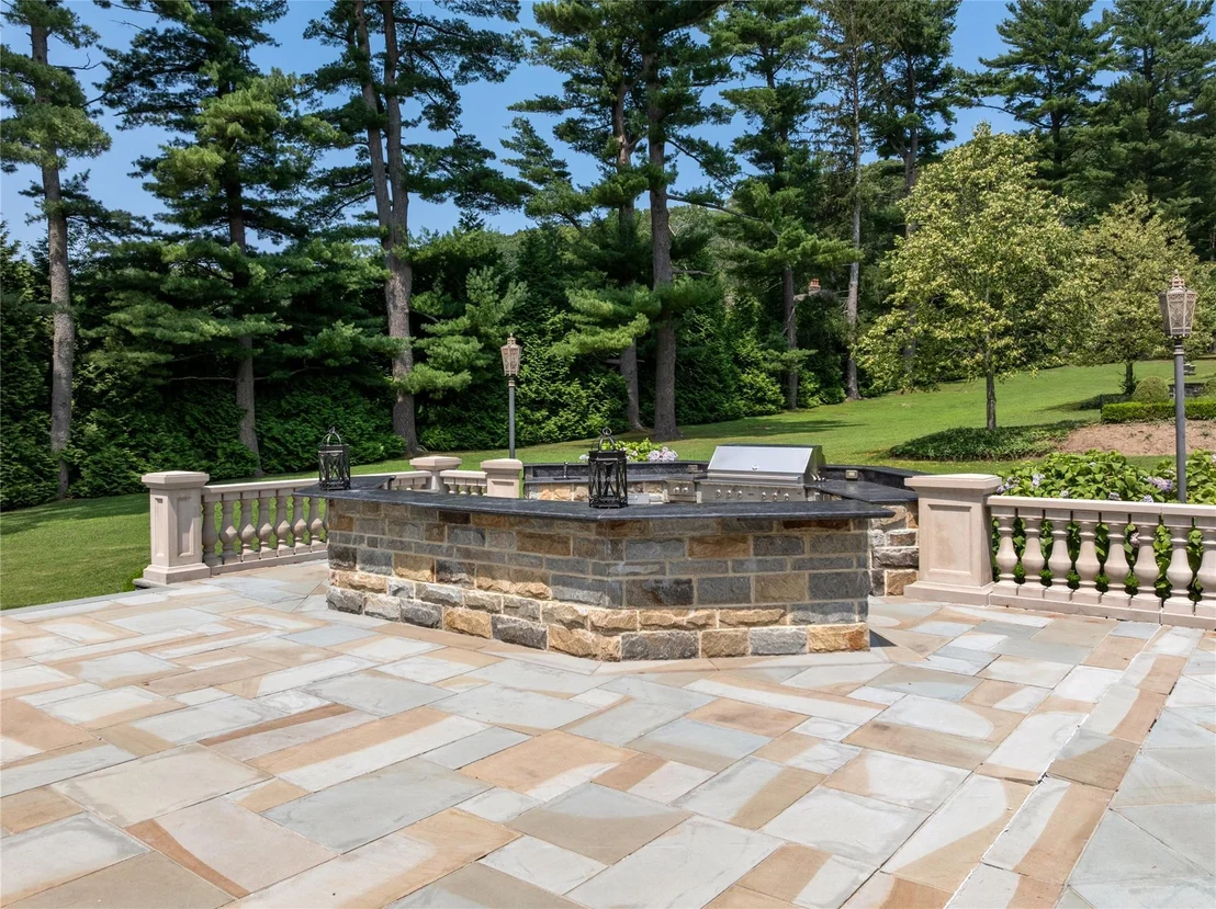 Photo of 102 Horseshoe Road