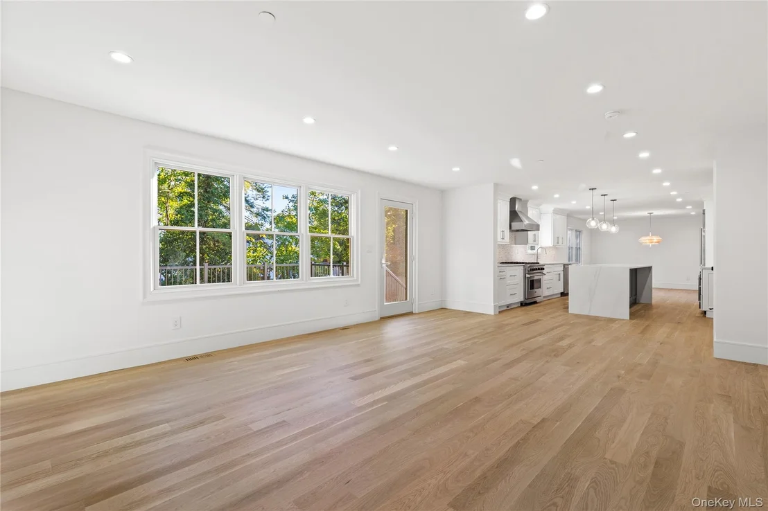 Photo of 19 Highland Park Place