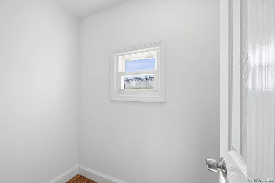 Photo of 22 Colonial Avenue
