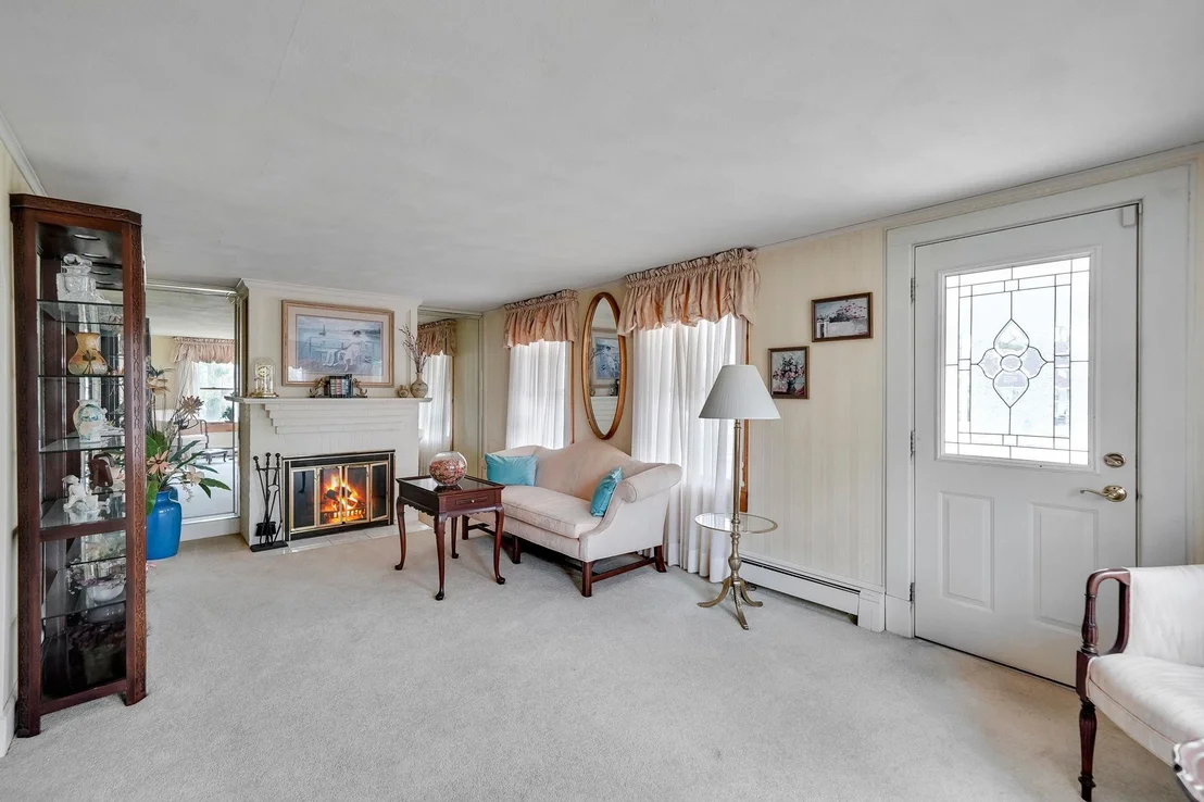 Photo of 279 Sunset Avenue