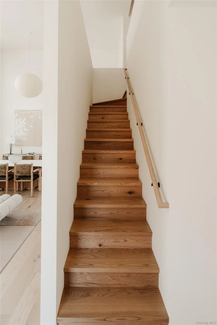 Photo of 332 Mohonk Road