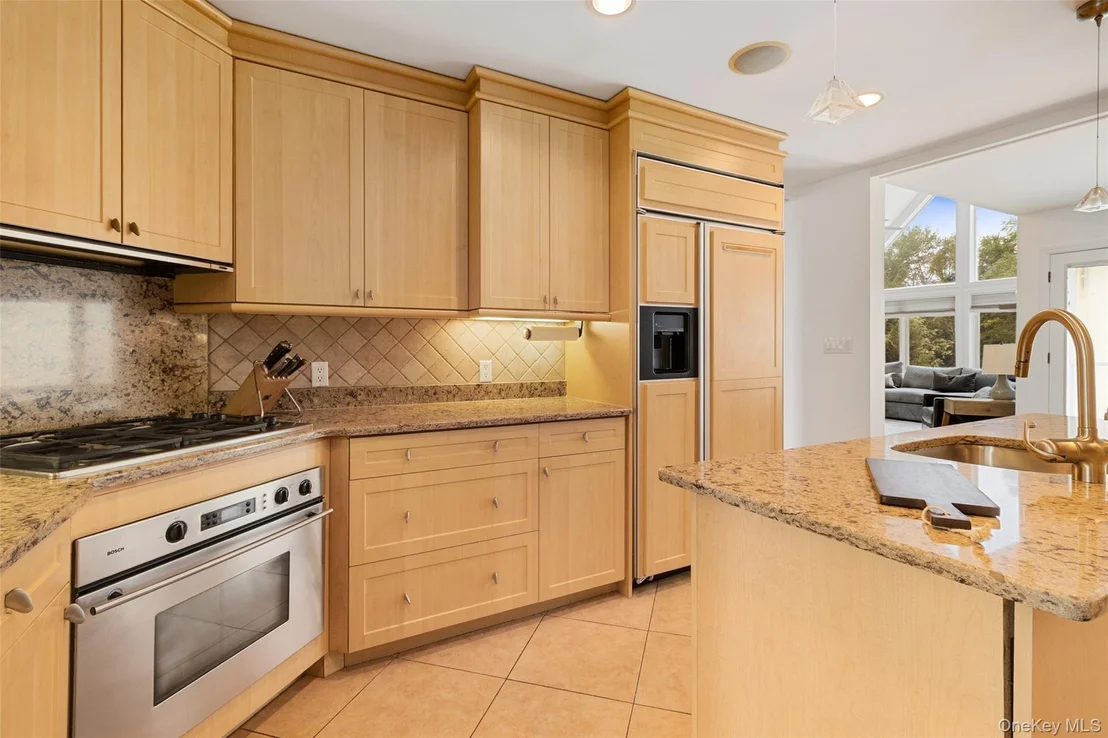 Photo of 33 Hillandale Road