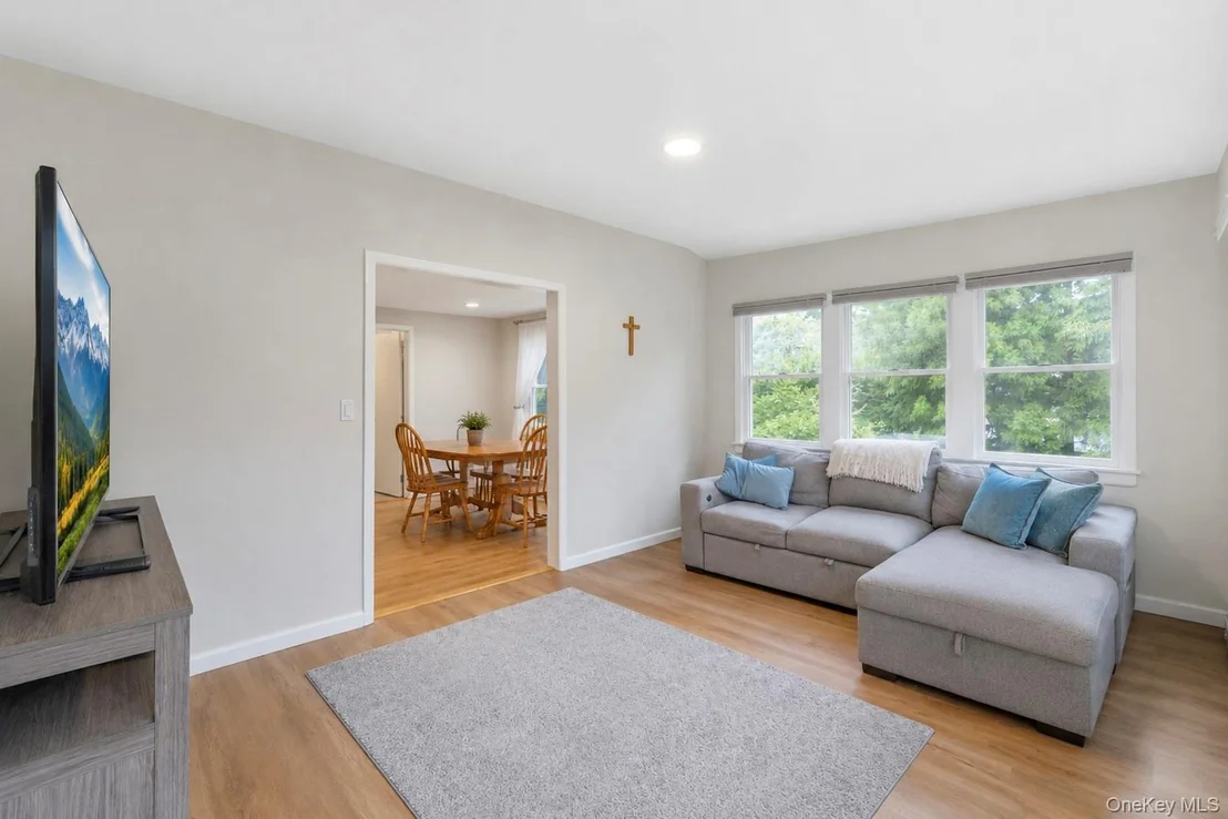 Photo of 2 Fox Lane