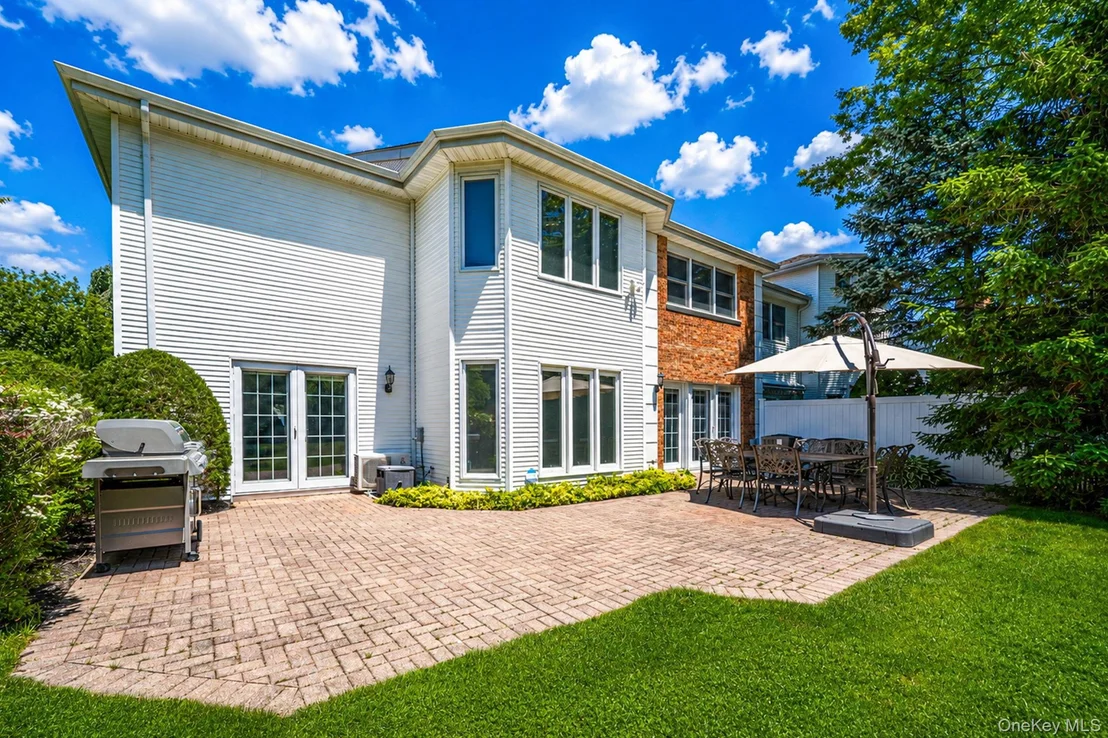 Photo of 86 Hamlet Drive