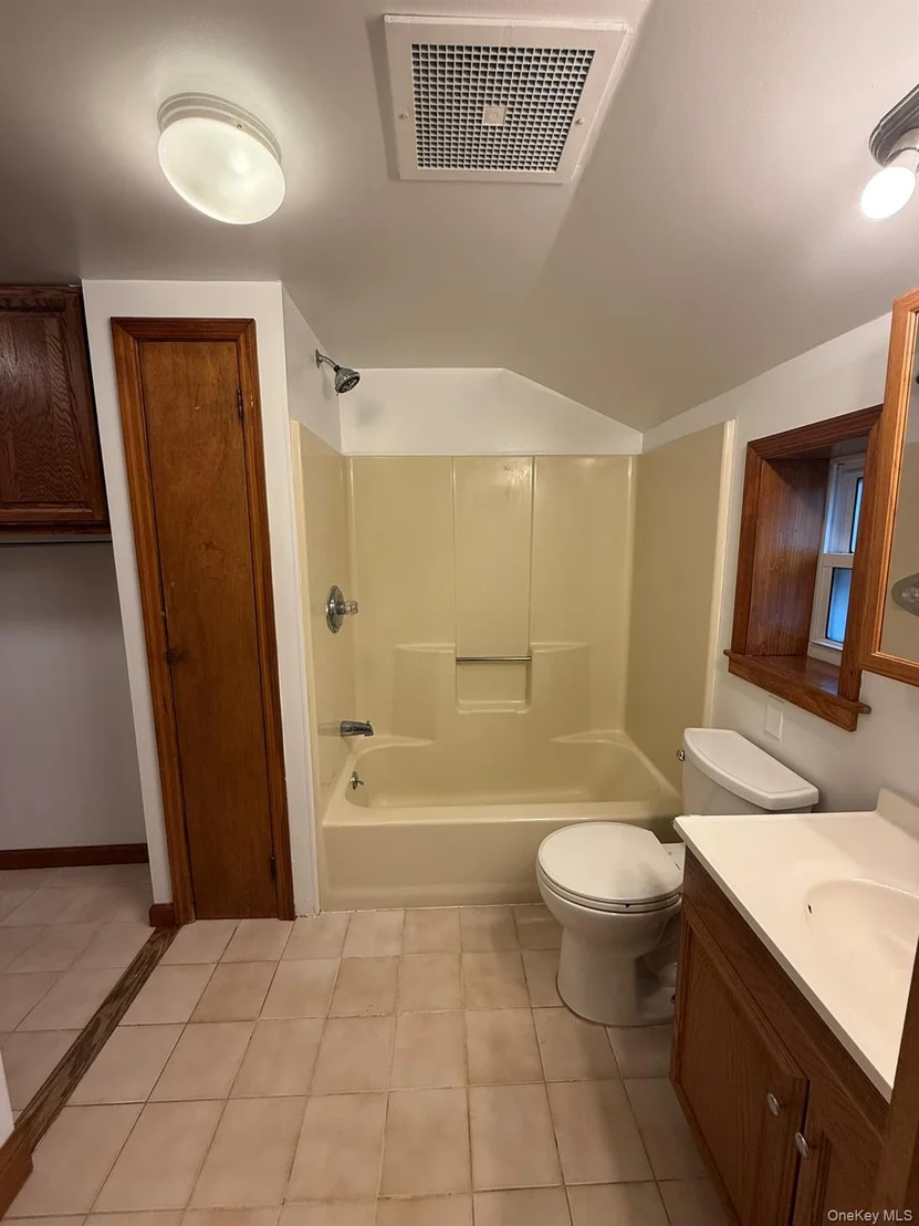 Photo of 76 Arcadian Trail