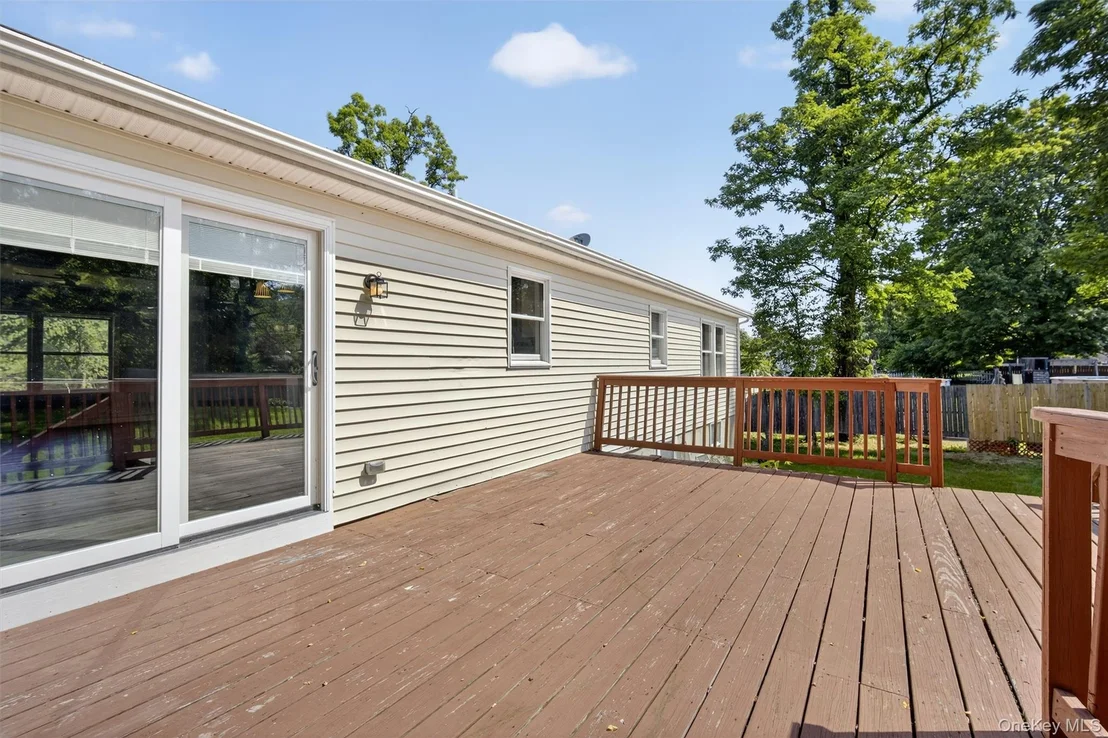 Photo of 619 Creekside Road