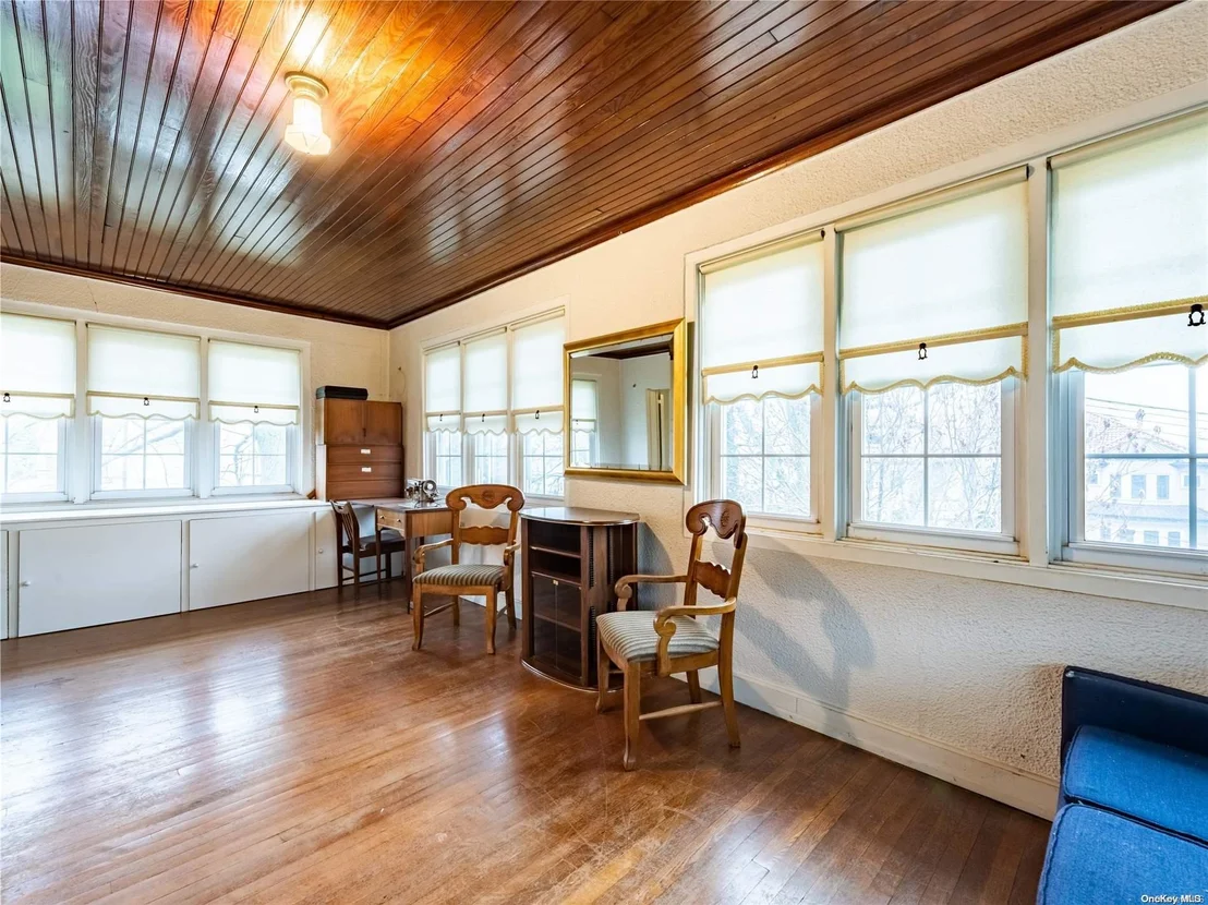 Photo of 114 Malba Drive