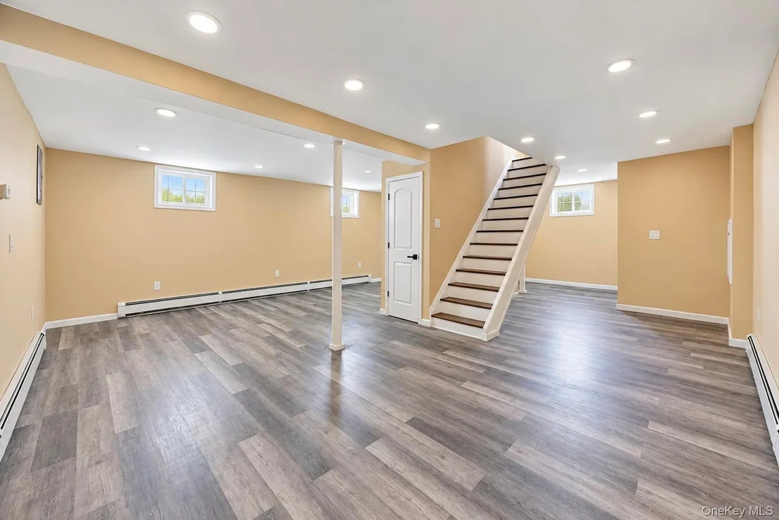 Photo of 236 Plainview Road