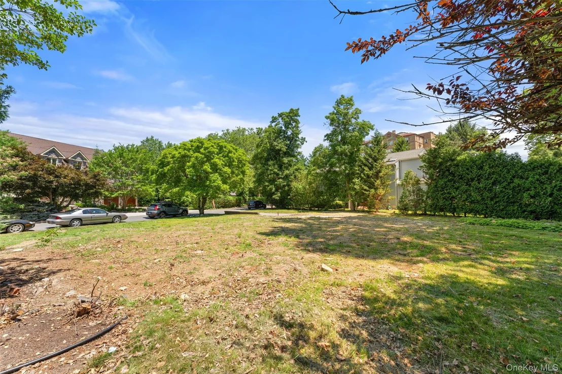 Photo of 819 The Crescent