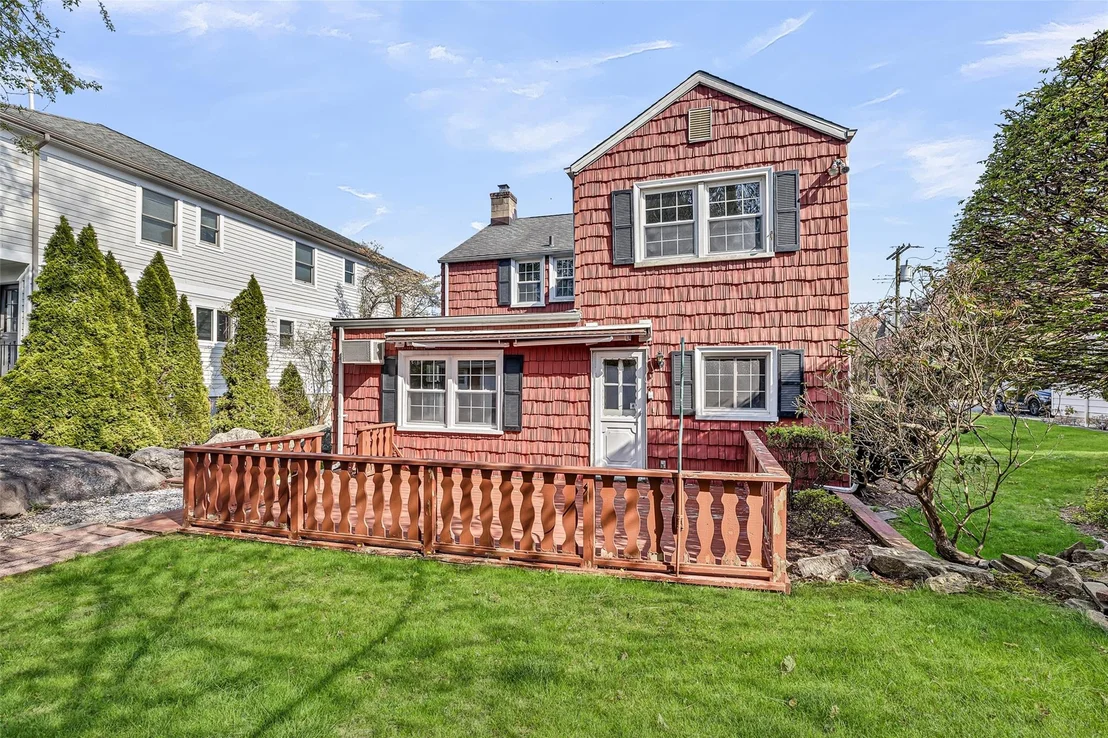 Photo of 62 Henry Avenue