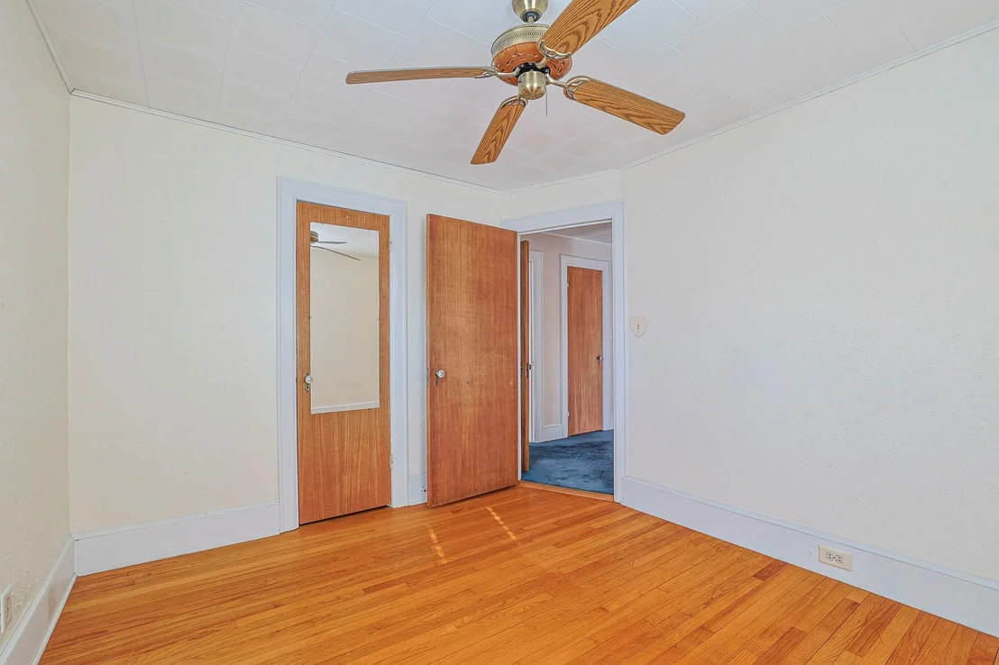 Photo of 7 Commonwealth Avenue