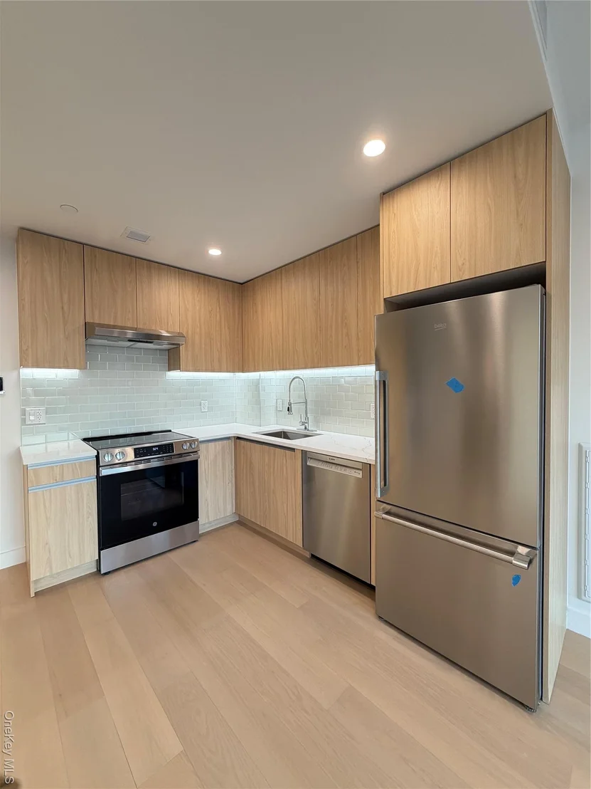 Photo of Unit 3D at 150-02 Northern Boulevard