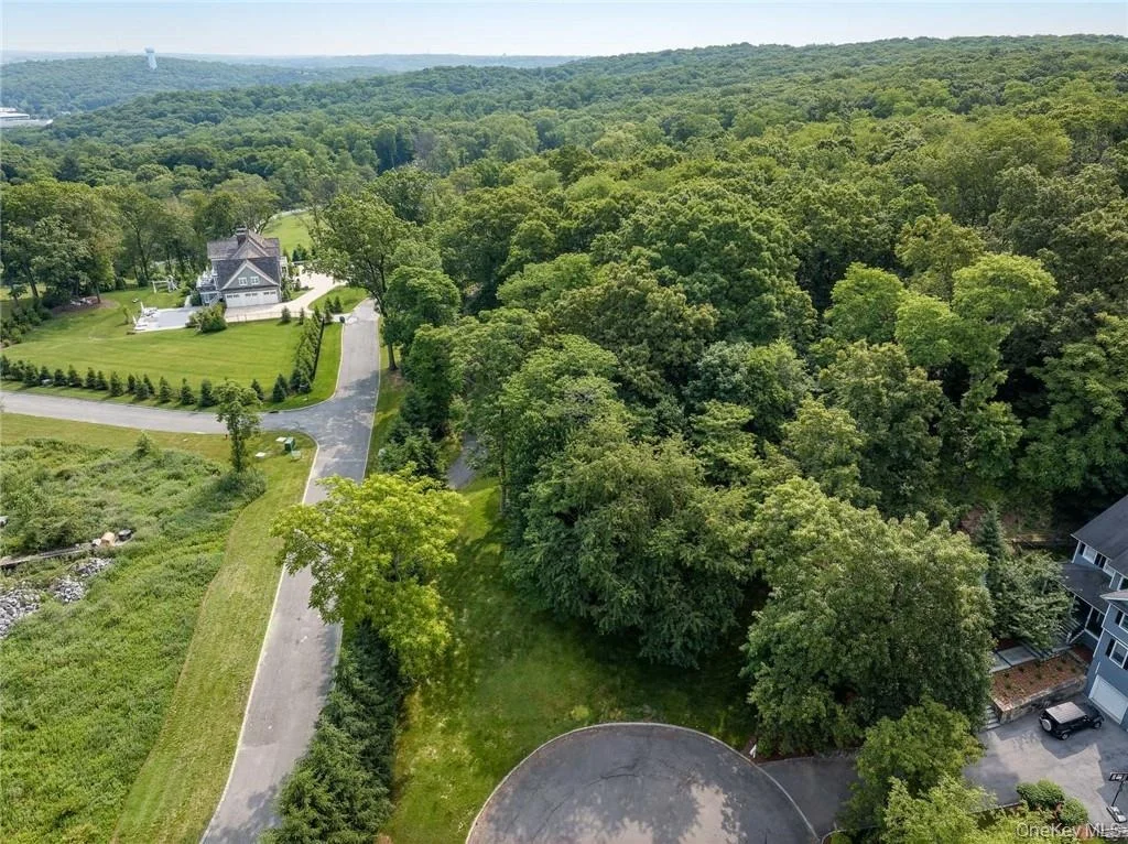 Photo of 98 Roundabend Road