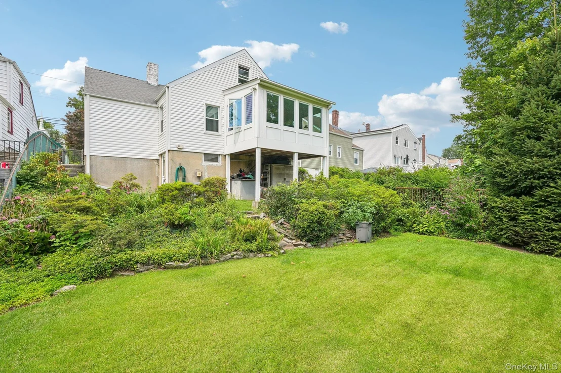 Photo of 105 Hildreth Place
