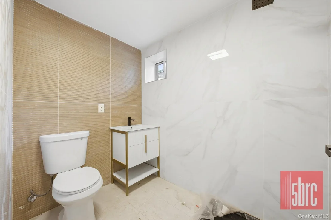 Photo of 1205 Beverley Road