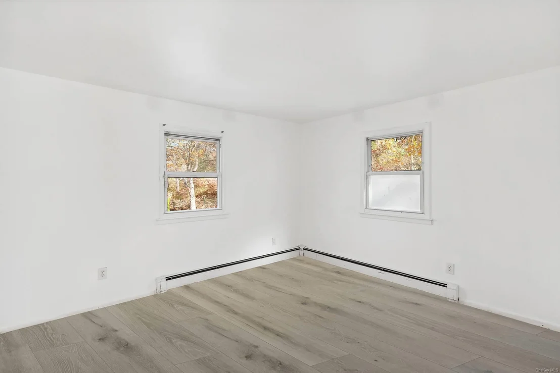 Photo of 16 Peconic Road