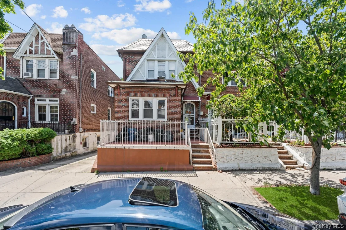 Photo of 3329 Wilson Avenue