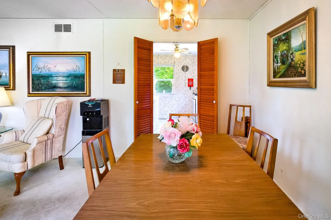Photo of 121 Windermere Drive