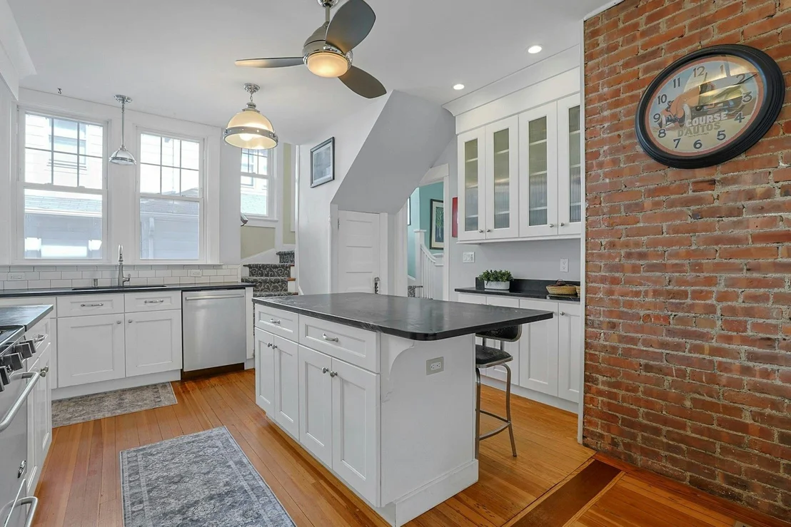 Photo of 73 Storer Avenue