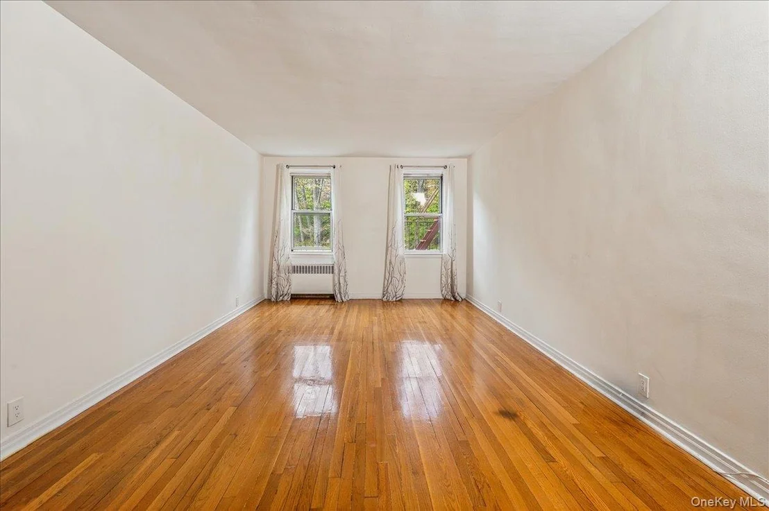Photo of Unit 4D at 821 Bronx River Road